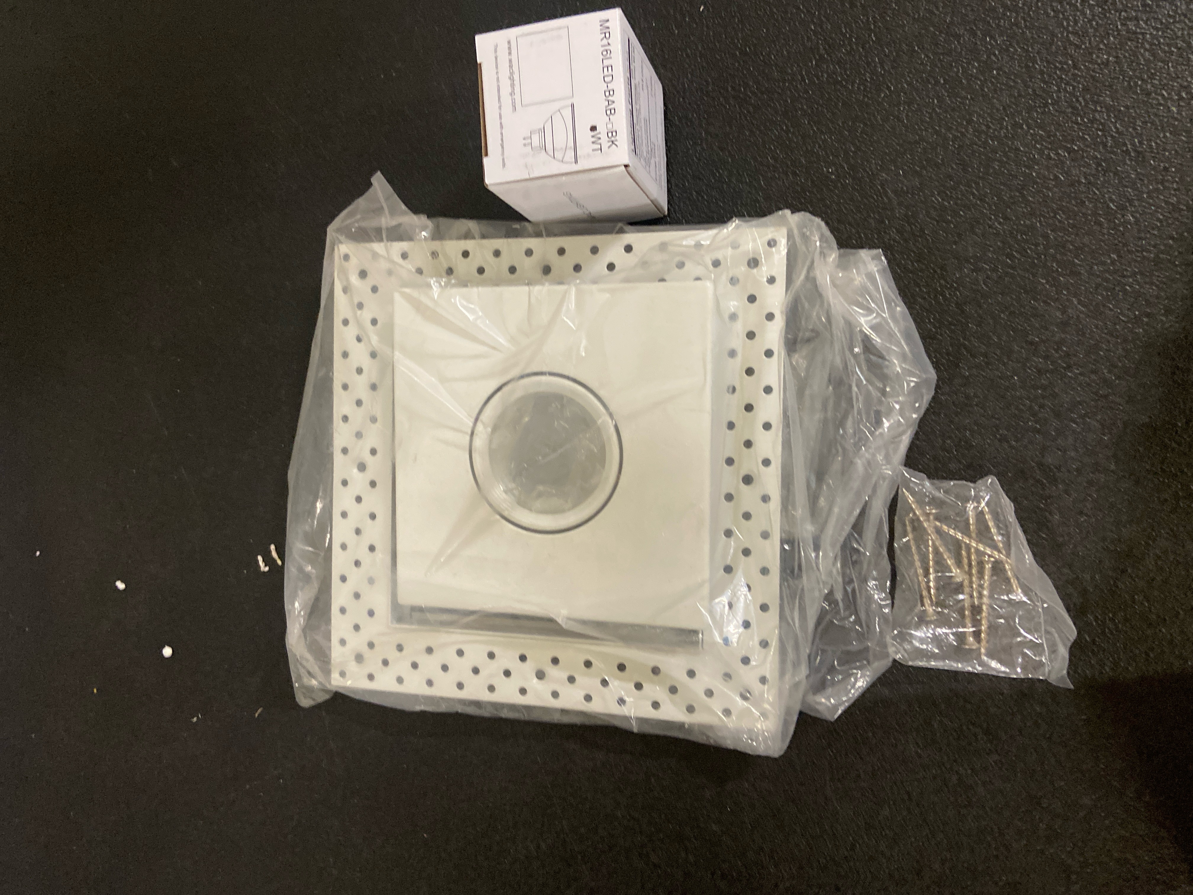 Actual inventory photograph: WAC Lighting MT-116TL-WT 6" Multiple Spot Recessed Light Invisible Adjustable Trim - White