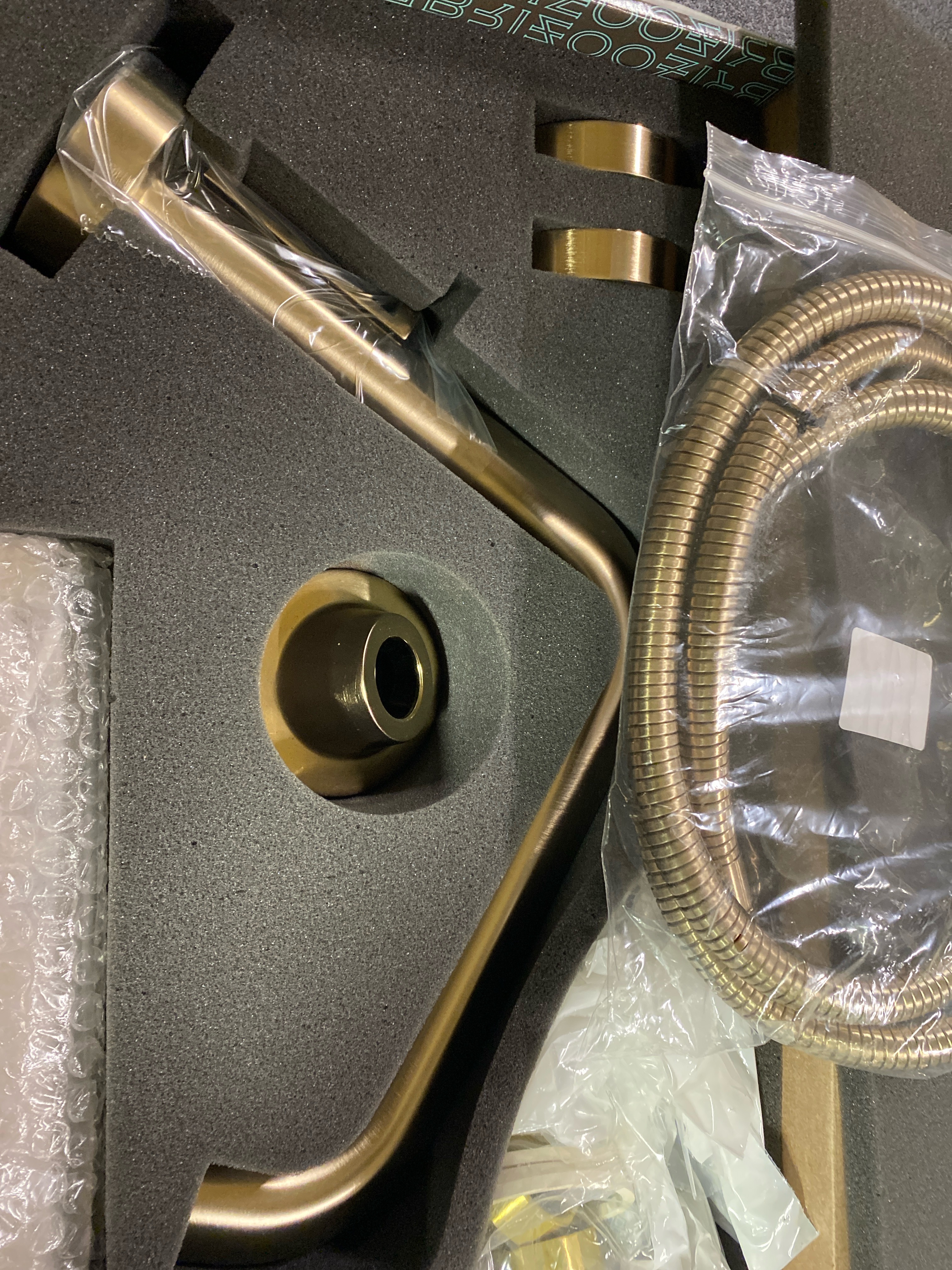 Actual inventory photograph: Brizo T67435-GLLHP Litze Deck Mounted Roman Tub Filler with Built-In Diverter and Hand Shower - Less Rough In - Luxe Gold